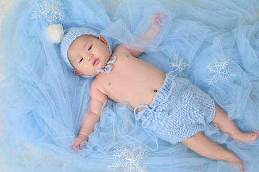 灯塔宝宝流黄鼻涕打喷嚏